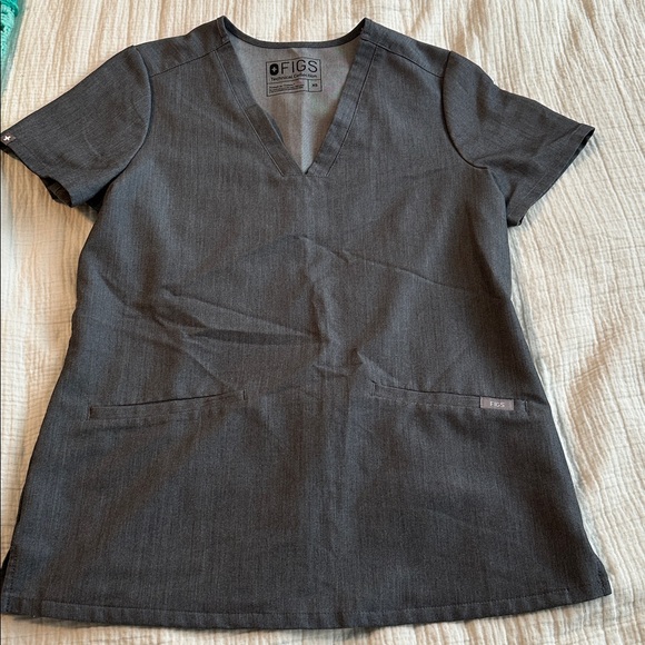 Figs Graphite Scrub Set - Picture 2 of 5